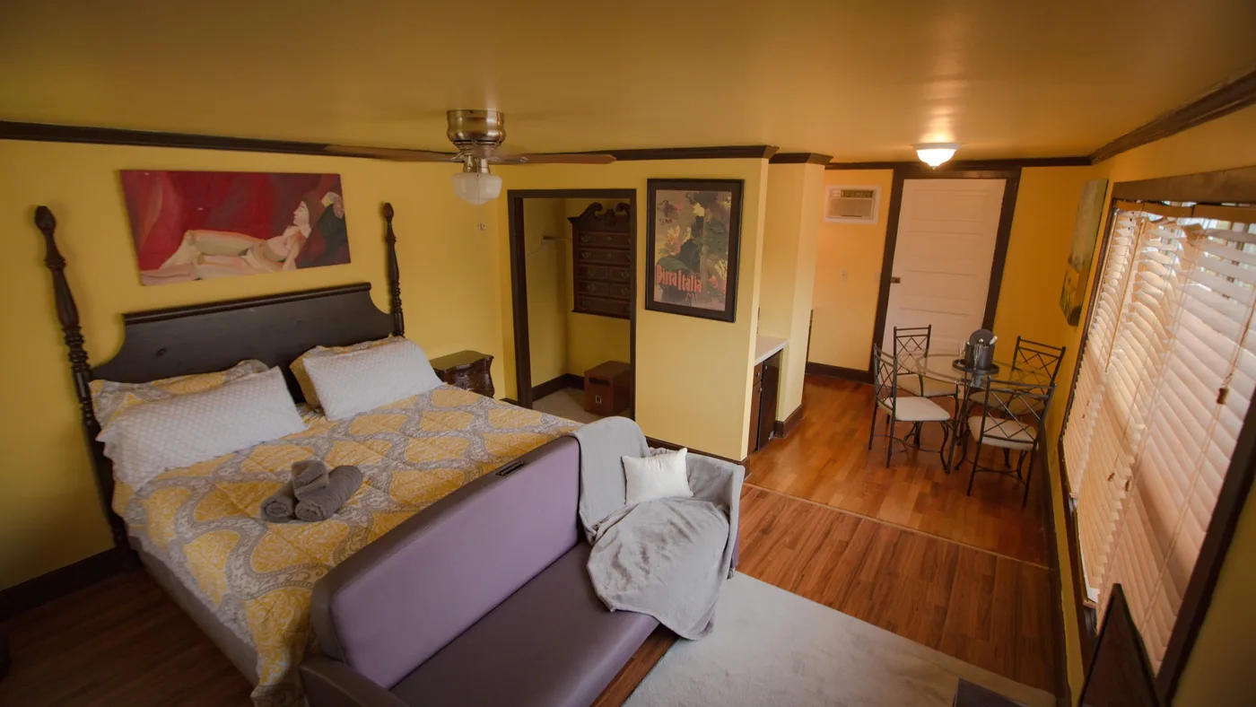 ORWO Studios Hotel room